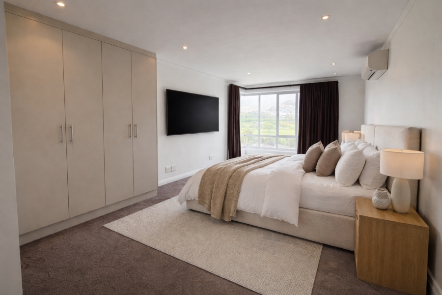 2 Bedroom Property for Sale in Mouille Point Western Cape